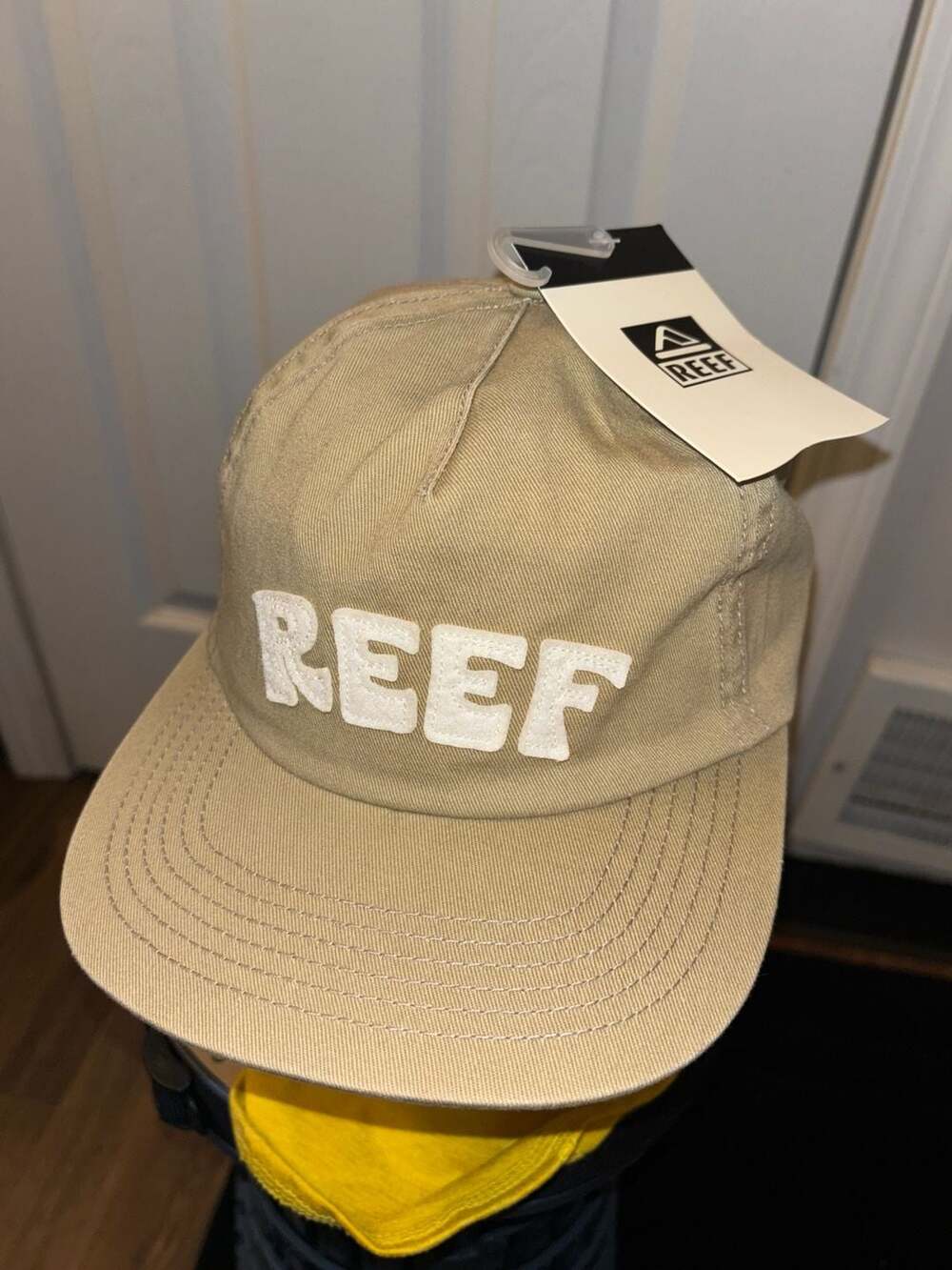 Reef Hale Unstructured Khaki Strapback Hat. New w/ tags.
